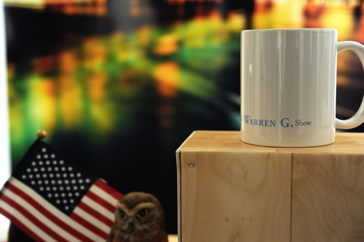 mug and american flag