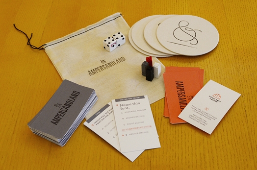 image of cards and pions of a board game