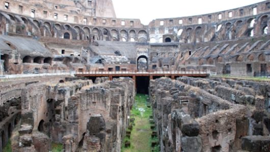 A photo showing the ruins of the Rome colosseum.